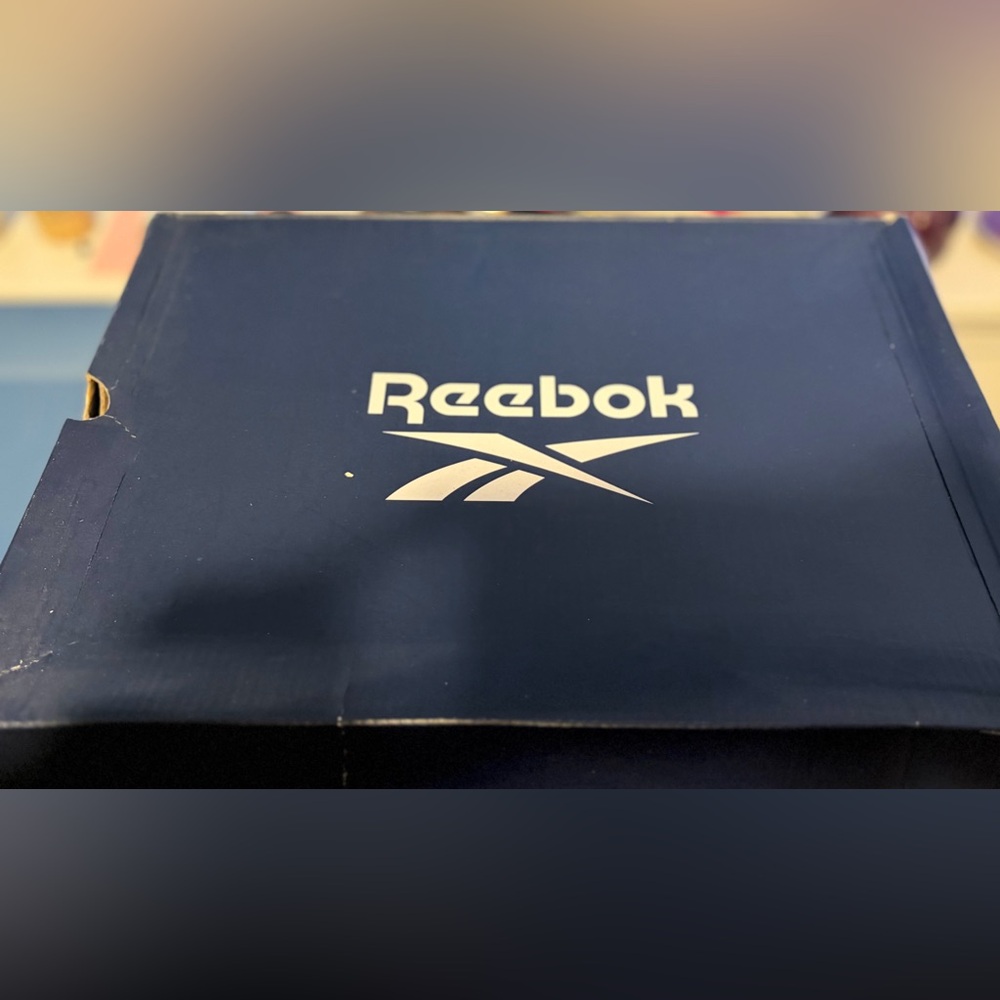 Preloved Men's Reebok Sneakers